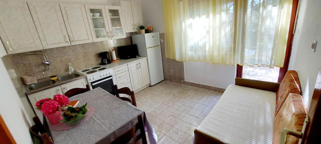 Apartment Luka Dobrinj 외부 사진